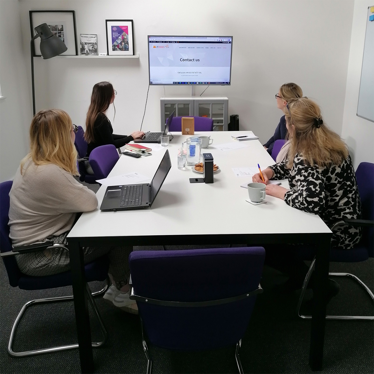C4Bmedia's tweet photo. Throwback to a #WordPresstraining our Senior Digital Marketing Executive Hannah ran for our client, JT cranes. 

We run personalised #socialmedia, #WordPress and #emailmarketing workshops. Please don’t hesitate to contact us to find out more! https://t.co/t7jdYnzoKi https://t.co/J0SBPKEpJt