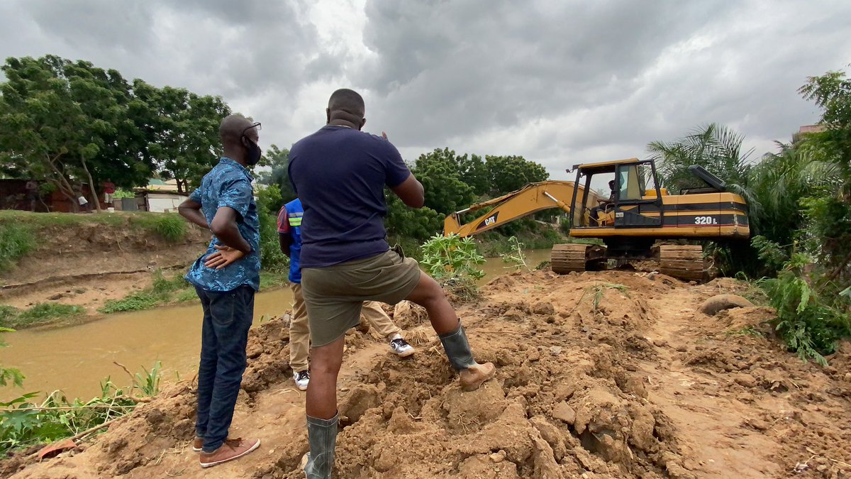 Last year, I brought in excavators to fix a problem in my community. I was stopped by the government. The rains are in again and the problem  still persists. When I complain, they say i should to fix my attitude before i can tell them to #FixTheCountry. Such arrogance!