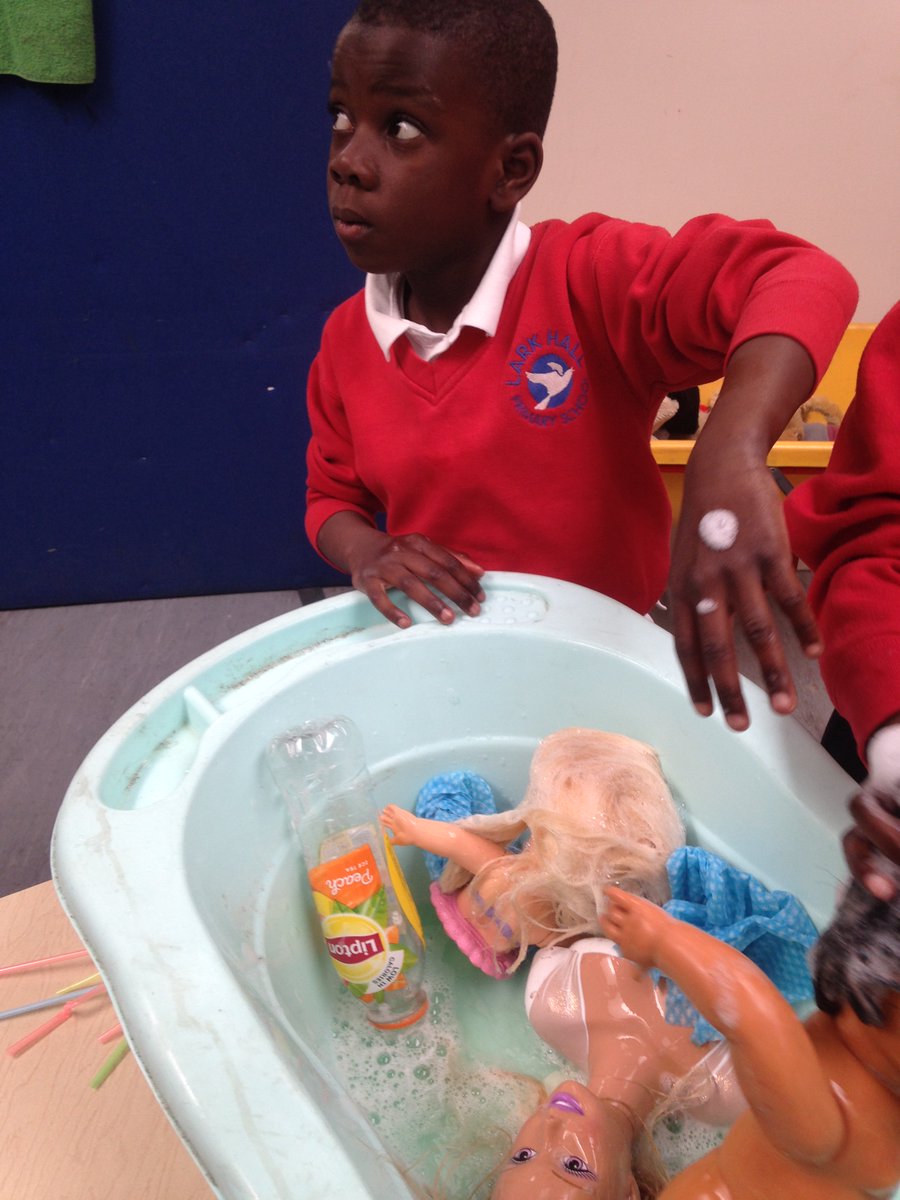 Lark Hall Centre For Autism On Twitter Larkhallcfa Learning About Textures With Slime And How To Bath Babies Sapphireclass Sensoryplay Lifeskills