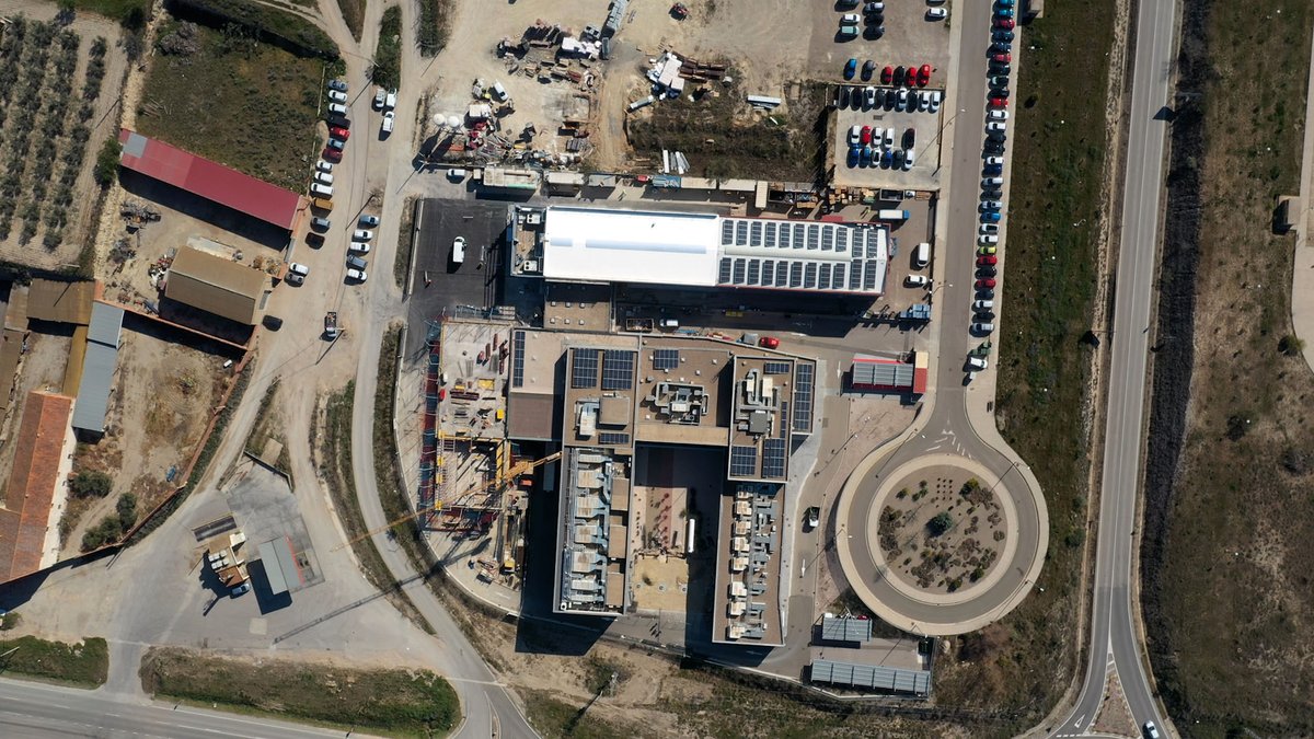 Las obras de ampliación de CerTest Biotec entran en la fase final ☑️
Los trabajos implican 3.000 metros cuadrados más de instalaciones y una inversión de más de 5 millones de euros.

#CerTest #CerTestBiotec #Ampliacion #Obras #CerTestEstaContigo #UnPasoAdelante #Diagnostico