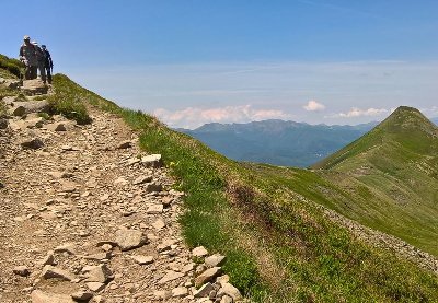 PromoGuidaBo's tweet photo. Torna il ciclo organizzato dalla Fondazione Villa Ghigi, “Le colline fuori della porta”! 16 escursioni gratuite per le colline di Bologna e in tanti luoghi del territorio!
Si comincia sabato 8 maggio! 
Prenotazione obbligatoria. Ecco come fare  👉  https://t.co/lWQn4GDXZ6 https://t.co/xxQ2aHcpmt