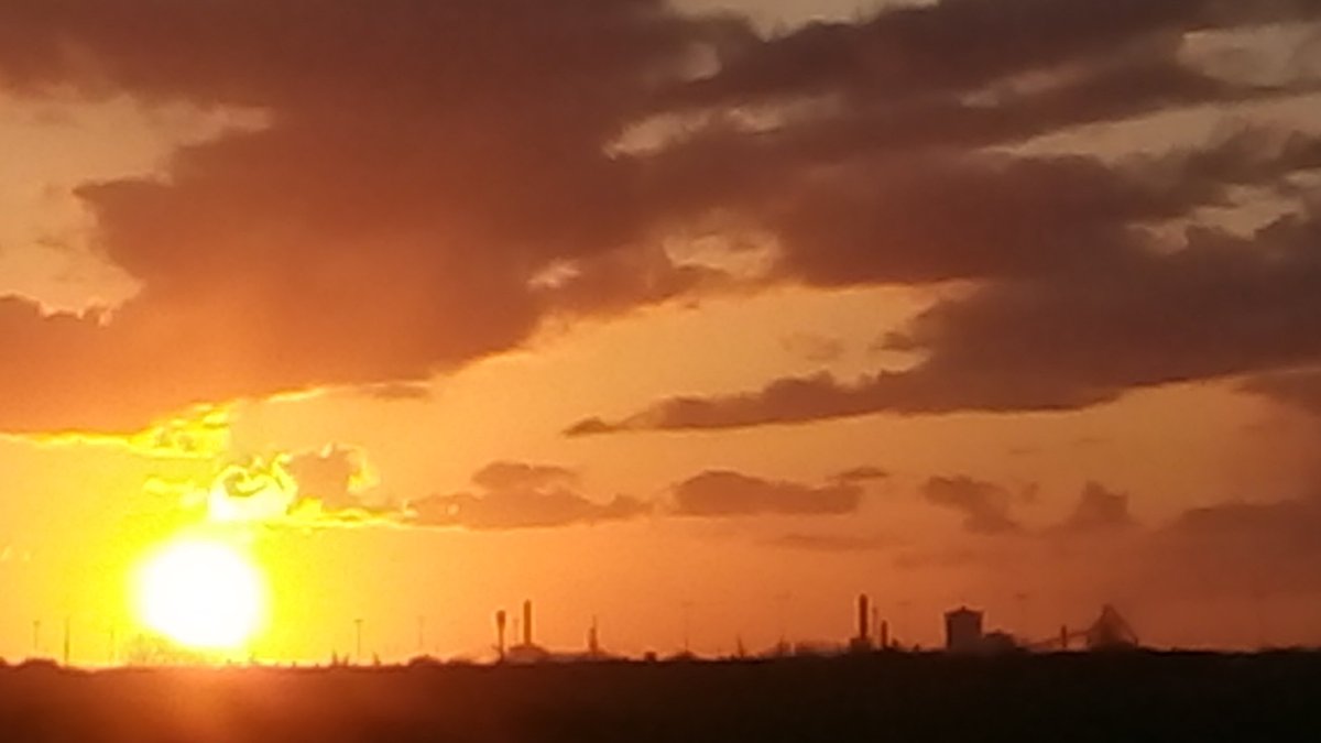 Tim Myer (@co_op_tim) on Twitter photo Our Redcar. Our Teesside.
(from Coast Road near #Marske last evening)
<a href="/RedcarCleveland/">Redcar & Cleveland</a> #Teesside
#Saltburn #Redcar #OurRedcarCleveland Our Redcar. Our Teesside.
(from Coast Road near #Marske last evening)
<a href="/RedcarCleveland/">Redcar & Cleveland</a> #Teesside
#Saltburn #Redcar #OurRedcarCleveland
