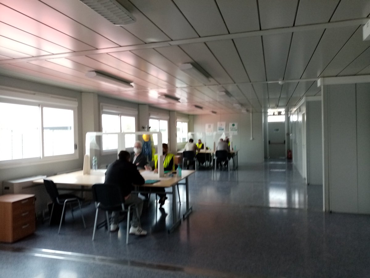 Ÿnfarm, la plus grande ferme verticale d’insectes au monde, a débuté ses recrutements avec #poleemploi #Amiens en présence des Ministres Barbara Pompili et Julien Denormandie
29 demandeurs d'emploi présents pour un job dating <a href="/SoAlves3/">So Alves</a> @FredericDanel <a href="/Prefet80/">Préfet de la Somme</a>