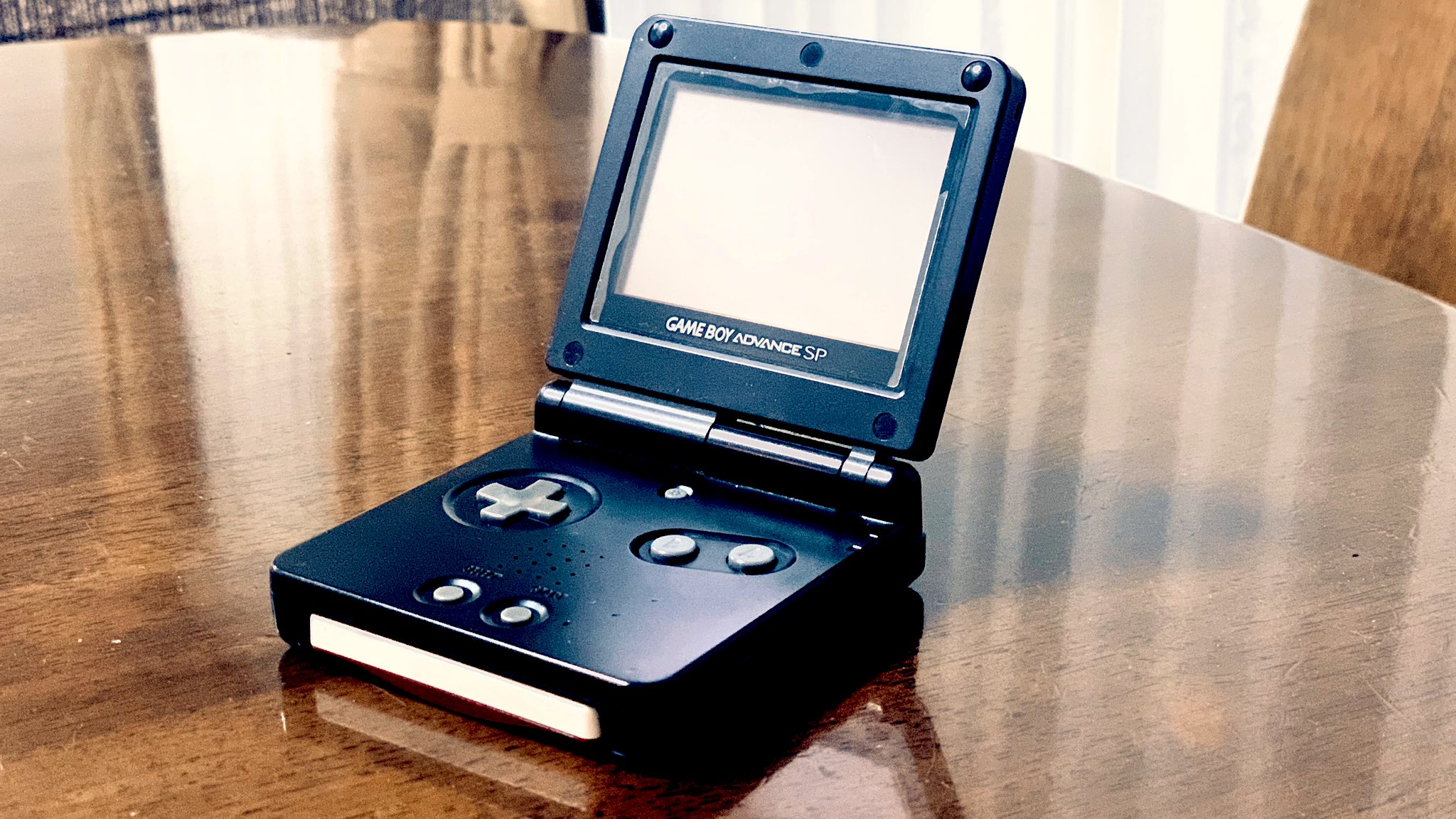 تويتر しゃま على تويتر ゲームボーイアドバンスspを発掘 充電器付きでしっかり動作しました Gbaソフトでやりたいソフトがいっぱいあるので 嬉しすぎる 皆さんはgbaソフトでオススメや思い出の作品などはありますか 教えてくださると幸いです レトロ