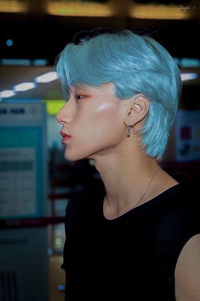 twitt3r removed their crop feature so we can fully appreciate san's ethereal side profile.- a needed thread @ATEEZofficial  #에이티즈