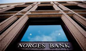 Norges Bank stands out in the central bank world and repeats its message from March that a rate hike is coming closer. We expect a first hike in December this year, followed by two hikes in 2022.

research.sebgroup.com/macro-ficc/rep…