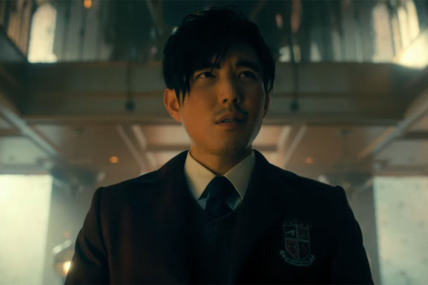 Ben's return as a member of the Sparrow Academy, during the  #TheUmbrellaAcademy's season two finale   https://www.buzzfeed.com/xavierguillaumesingh/tv-show-cliffhangers-made-us-shook