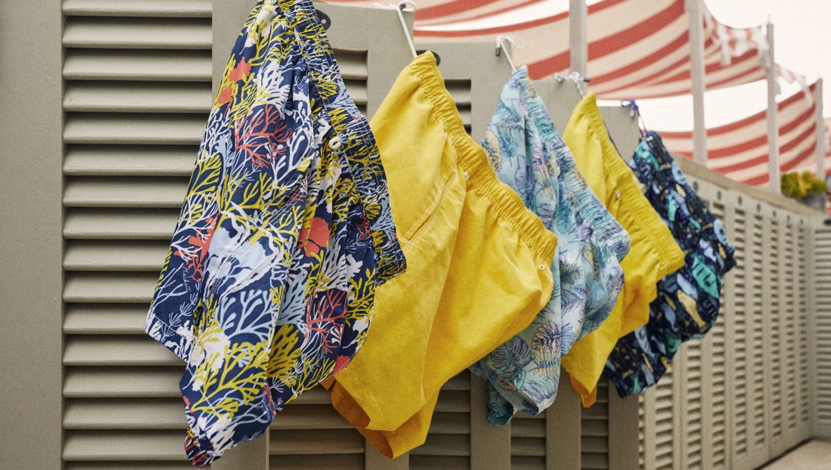 HackettLondon's tweet photo. Summer prints for a refreshing twist #STAYHackett
https://t.co/yMLFoijaY9 https://t.co/6SjbhzhDTn
