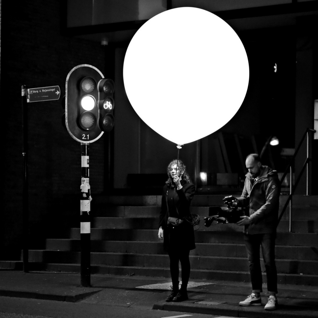 Wij verzorgden afgelopen dinsdag de livestream voor de theatergroep De Jonge Honden &amp; Zwolse theaters. Door heel Zwolle hingen meerdere draadloze camera’s voor 𝘏𝘌𝘌𝘕. 

📸 Jan Amse

#livestream #videoproductie