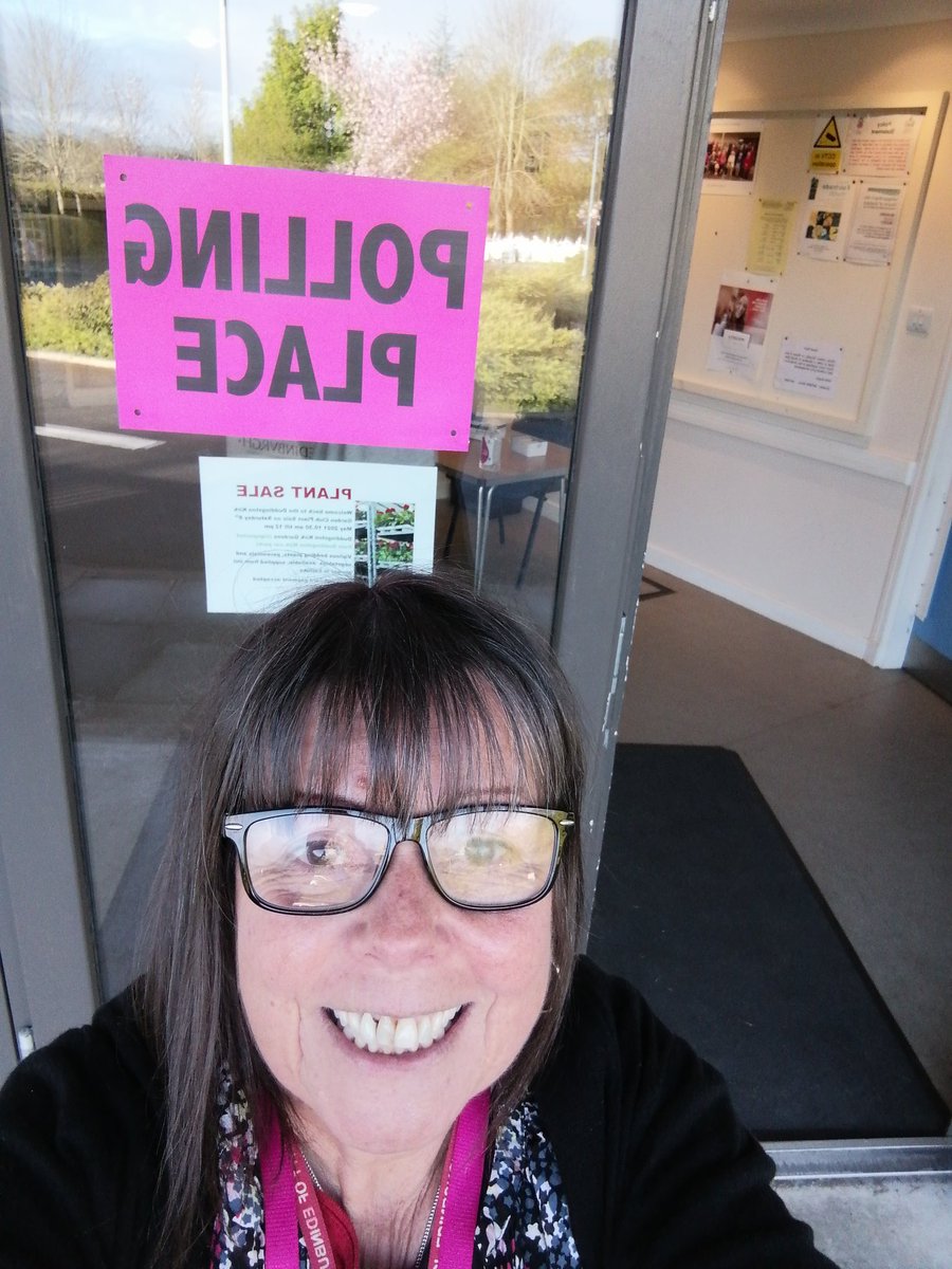 HolyRoodModern's tweet photo. Ms McCabe is even working at the polling station! https://t.co/73M0Yna3Iv