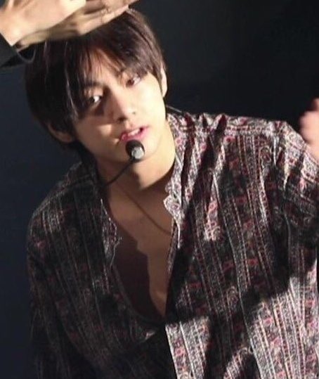 kim taehyung being the hottest guy ever — a dangerous thread