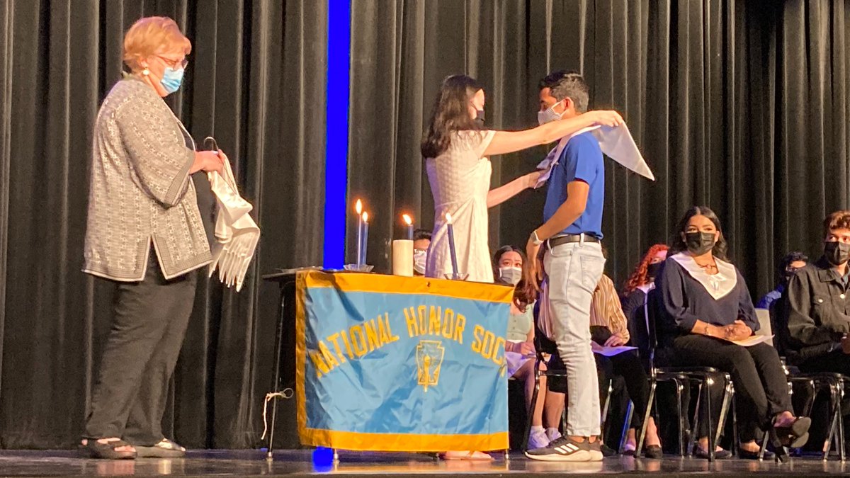 JacksonTerral's tweet photo. Induction to National Honor Society!
Congratulations to our Eagle Scholars!👏🏽🦅🥳 https://t.co/upPT2xb4ts