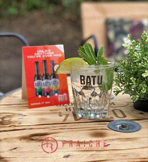 Omdat het zo'n mooi weer gaat worden dit weekend gooien we niet alleen zaterdag maar ook zondag de deuren open!🤩🍻

Kom dus komende zaterdag &amp; zondag genieten van ons heerlijk <a href="/Gulpener/">Gulpener</a> Bierbrouwerij bier.

#speciaalbieren #batukombucha #kombucha #vaals