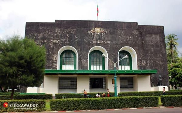 sfys_nn's tweet photo. Military council issued a statement today that it has dismissed 339 personnels from Yangon University and 392 personnels from Mandalay University, including the head of professors, lecturers, teachers and wardens of hostel for joining #CivilDisobedienceMovement .

#Mar6Coup https://t.co/es3l9Q5awH