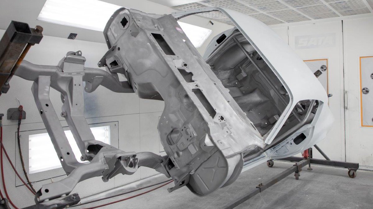 Next up in the booth, Deb's 1971 Pontiac Firebird.

@NortonAbrasives
<a href="/PPGRefinish_NA/">PPG Refinish / Refinition PPG</a> 
<a href="/SATA_DanAm/">SATA USA</a> 

#DetroitSpeed #DetroitSpeedEquipped #Suspension