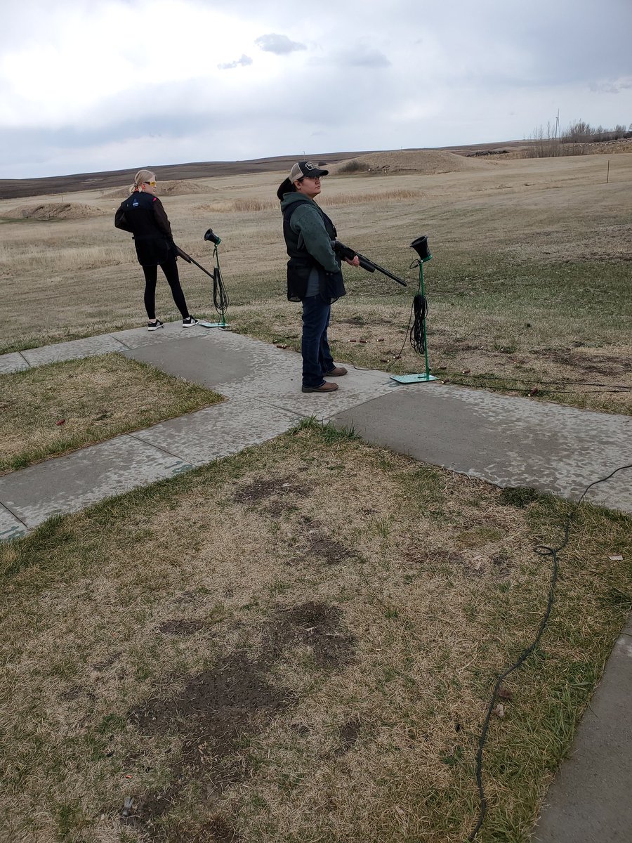 lrscclaytarget's tweet photo. Little sprinkle of rain doesn't stop @lrscclaytarget https://t.co/CcNuaEKOk5