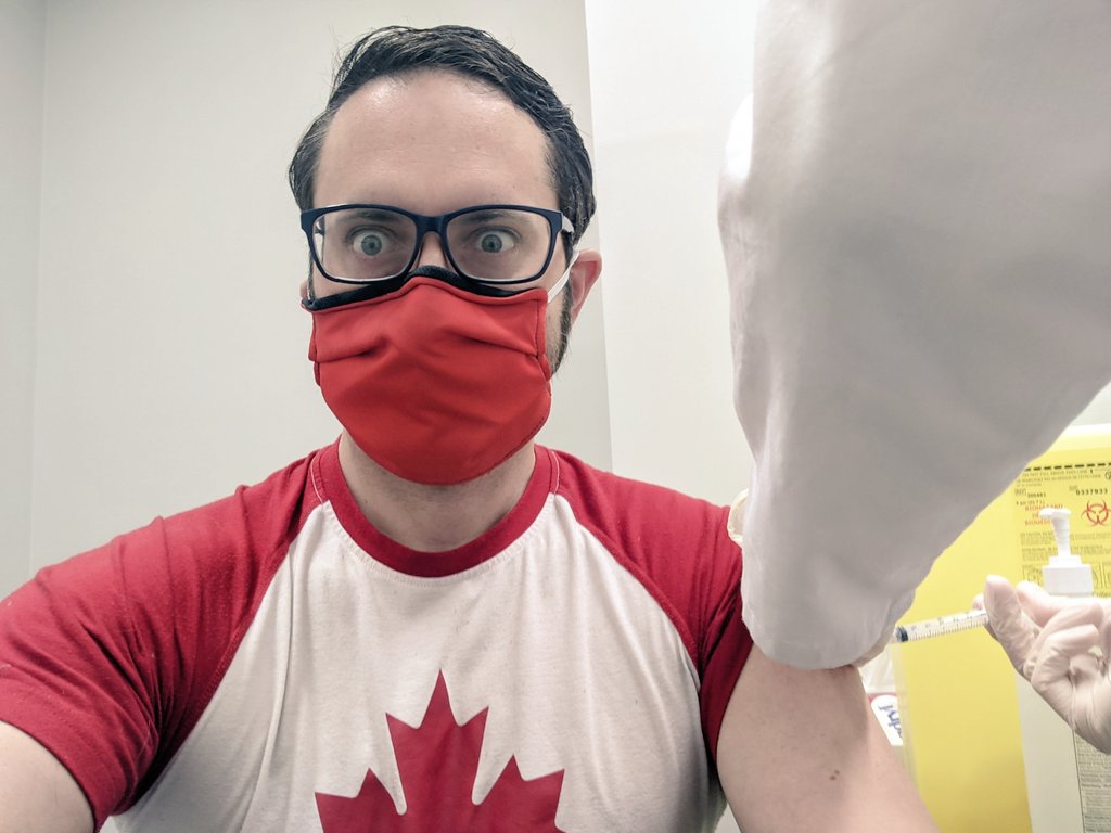 cspotweet's tweet image. #TBT to my vaccination two weeks ago. 

The arm is still intact and I think I can now lift a car over my head (in theory, haven't actually tried)

Looking forward to a flood of selfies from all age groups. 

#yeg #yyc #ableg #covid19ab