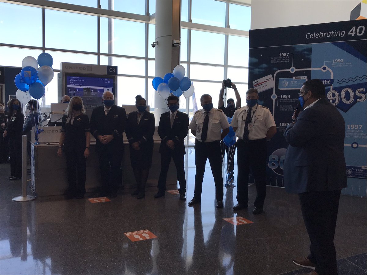 Wow!! Every crew member in flight 1981 will be celebrating 40 years with United!! How incredible is that!! Thank you got all that you do! @MikeHannaUAL @rodney20148 @weareunited