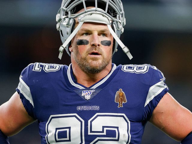 Happy Birthday to ex-Cowboys legend , TE Jason Witten. | 
