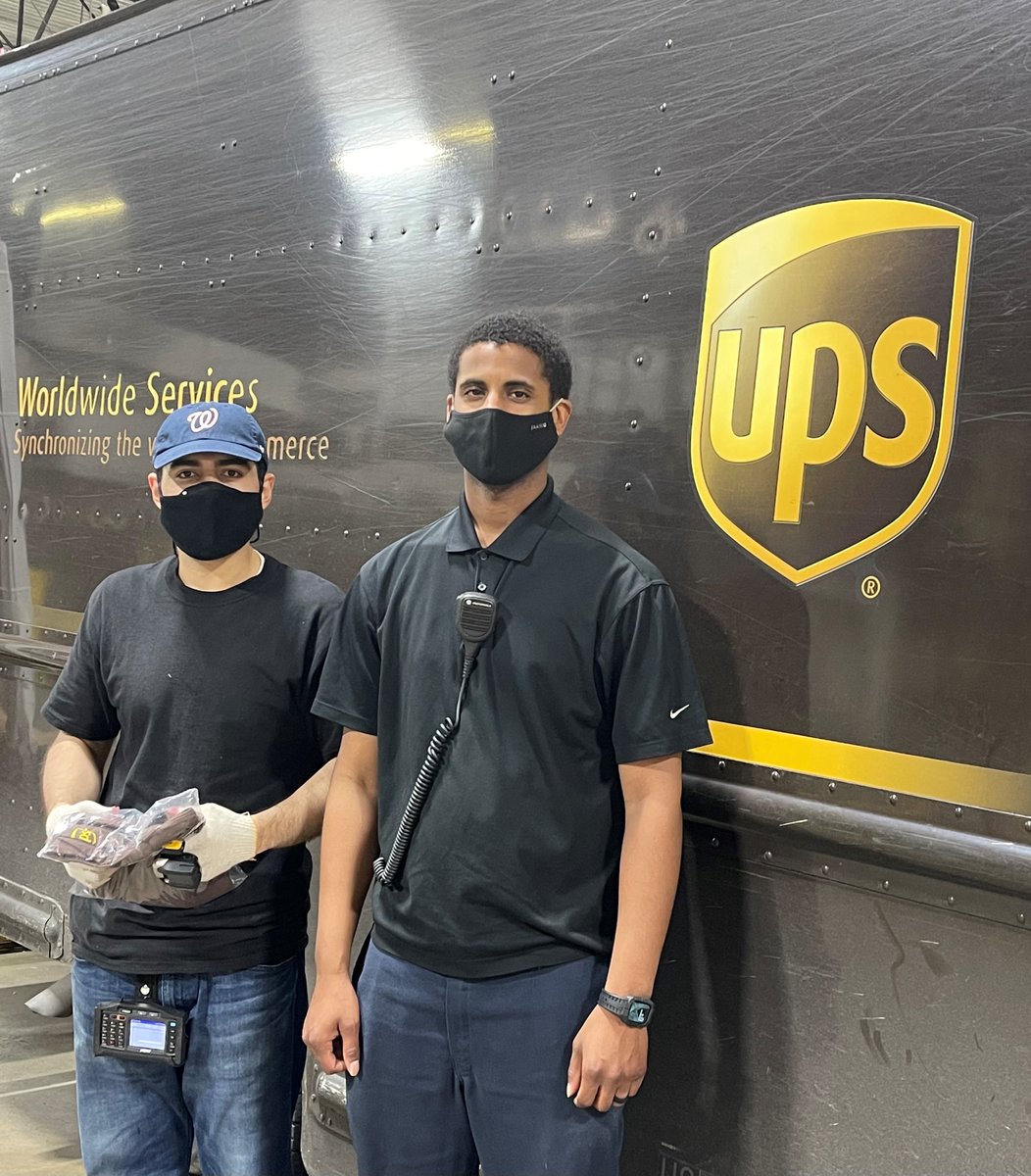 Burtonsville Preload giving some well deserved ❤️....Will/Mike/Tim and Joseph being RECOGNIZED for their Methods✔️DOK✔️and AWESOME Attitude✔️...Well done!!! @DJEJZ @KVUPS @Jimgamble247 @robnich45984002 @joesavageups @Rebecca63571740