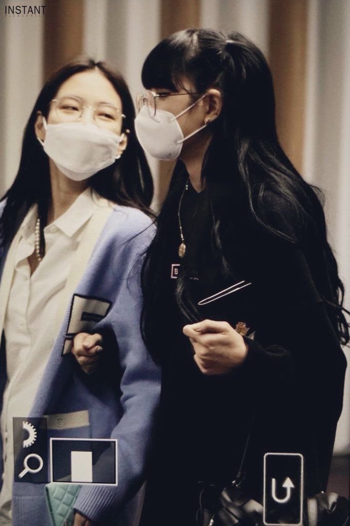 TwiceChu_'s tweet photo. 𝙢𝙞𝙨𝙨𝙞𝙣𝙜 𝙟𝙚𝙣𝙡𝙞𝙨𝙖 𝙨𝙢:< https://t.co/CUQbAfPXbJ