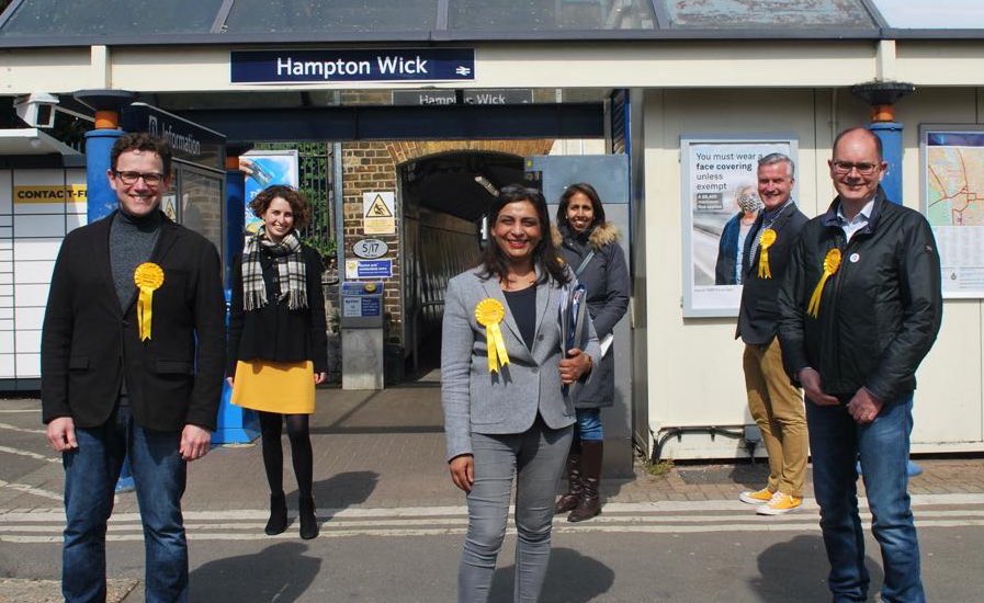JimMillardld's tweet image. Vote for @petra_ld Petra Fleming in the #HamptonWick by-election - the #LocalChoice for a hard-working local champion! Polls are open til 10pm! 👍🔶🔶🔶🔶🔶