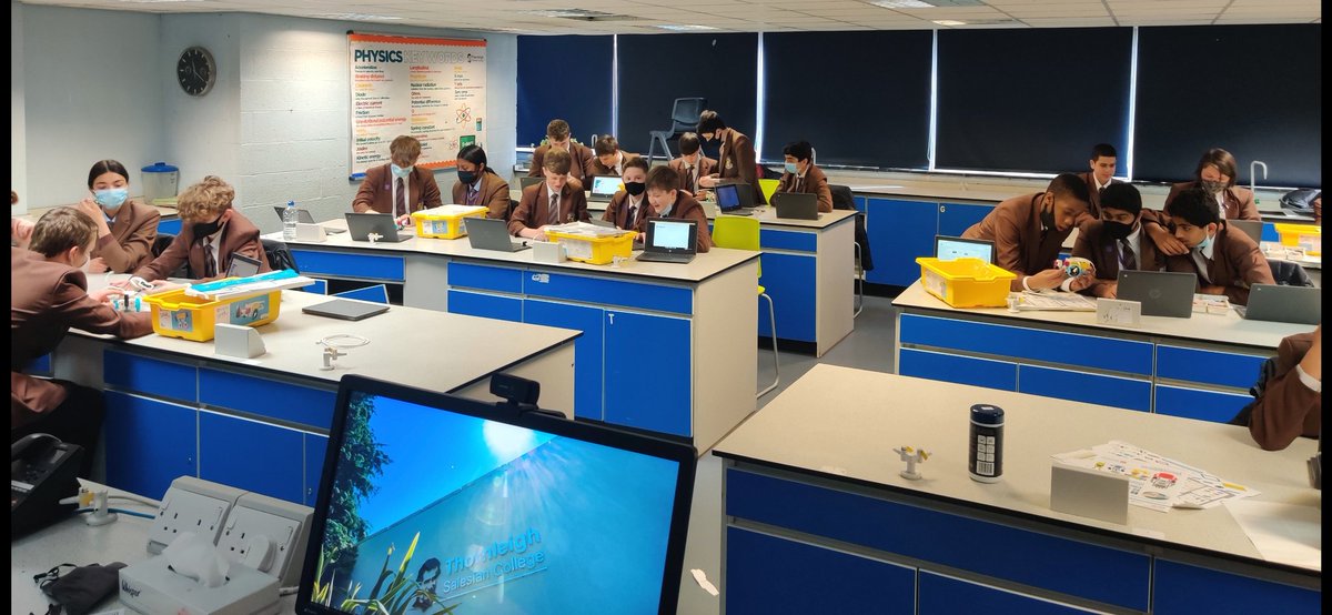 Our year year 9 students building robotics projects using Spike Prime <a href="/thornleigh/">Thornleigh</a> <a href="/STEMFirst/">Helen Heggie</a>