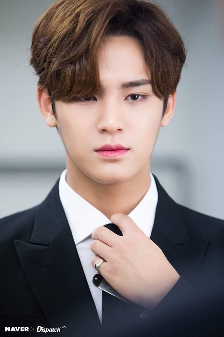 SEVENTEEN TOP SOCIAL ARTISTKim Mingyu as Jung Jaechan of While You were SleepingWhen Gyu created Bongbongie w/o a gender, I knew that he has a very strong sense of justice, who doesn't have biases. They're both smart and cute. #SEVENTEEN #SEVENTEEN_BBMAs  #BBMAs    @pledis_17