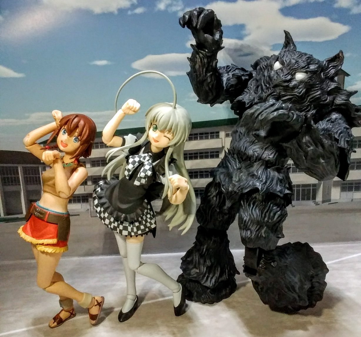 Figzou おもちゃ撮影会 5 12 夢の対決 夜のフィギュア撮影会 5 11 動きの有るポーズ 遅刻 楽しく玩具撮影会 5月 撮影で苦労したポージング ゲーム機のイメキャラで対戦 ３年位前のオモ写で対戦ゲー感に見える様な位置取りと角度で30枚近く撮ってた
