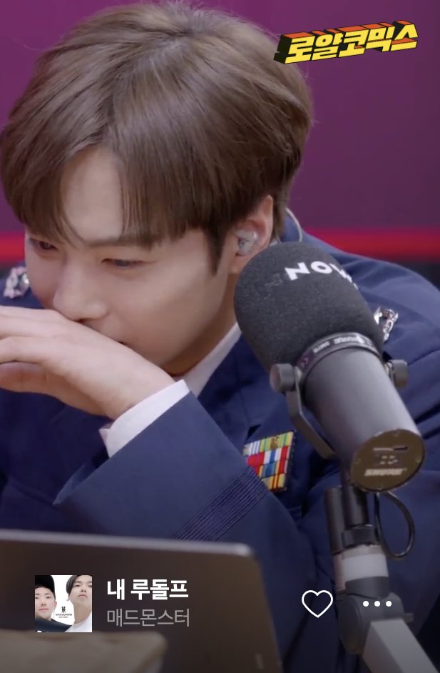 JR has been laughing a lot during this episode and he said "Ah.... my cheeks" The song break started and JR burst into laughter #뉴이스트    #NUEST    #JR  @NUESTNEWS