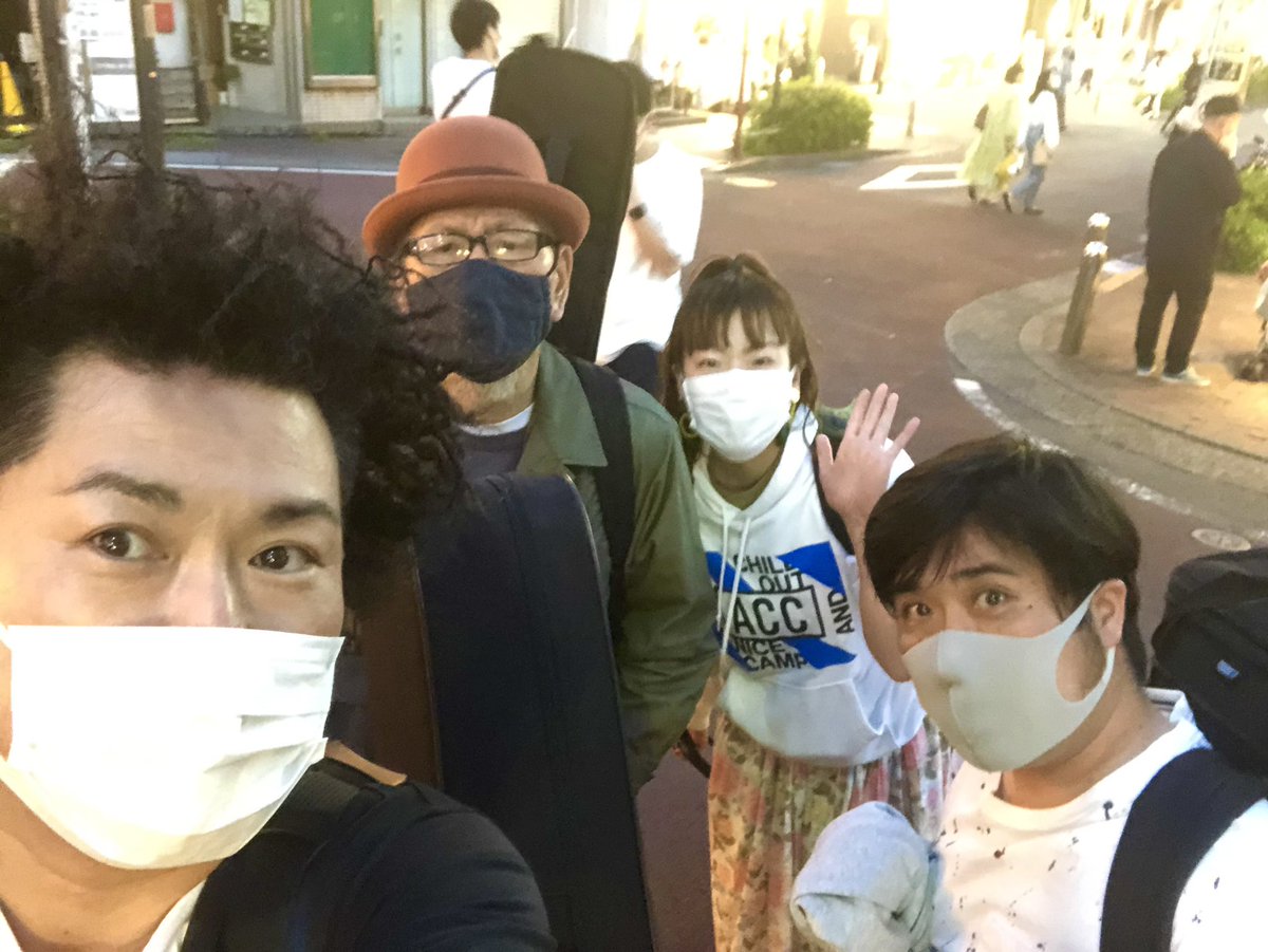 いつでも誰かが いつでも誰かが