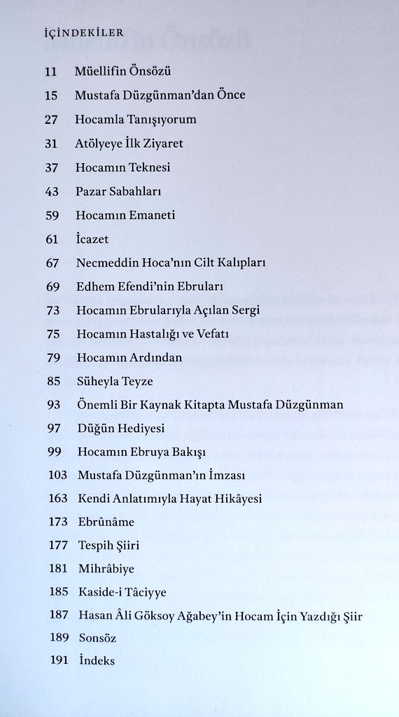 Ebrunun zirvelerinden Mustafa Düzgünman'ın biyografisi, öğrencisi Alparslan Babaoğlu tarafından anlatılmış.
Kitabın en güzel özelliklerinden biri de numaralı baskı olması ve her baskıda  farklı bir Alparslan Babaoğlu ebrusu barındırması.
Koleksiyonluk bir eser!