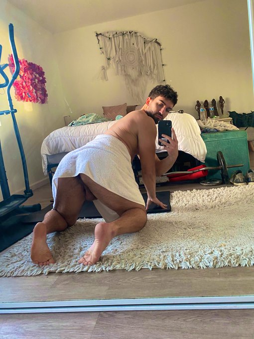 RT if you want to fuck me for morning sex 👅🌞 https://t.co/Rf76UYDbzP