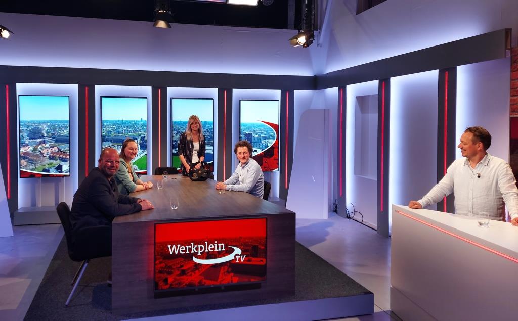 WerkpleinTwente's tweet photo. Wat is inclusief ondernemen? Waarom kiezen werkgevers hiervoor en wat levert het op? Laat je inspireren en informeren door deze uitzending van Werkplein TV te bekijken: https://t.co/9XGdpYUXTN 

#inclusiefondernemen #banenafspraak #werkpleintv #SROI #inclusievearbeidsmarkt https://t.co/gLd5gvuzrO