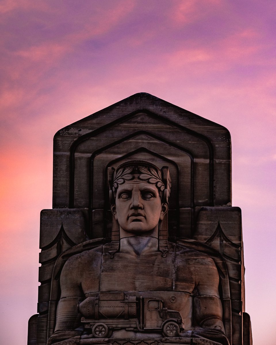 GabeWasylko's tweet photo. Thursday’s Sunrise in Cleveland, OH https://t.co/p8jhNyoCRJ