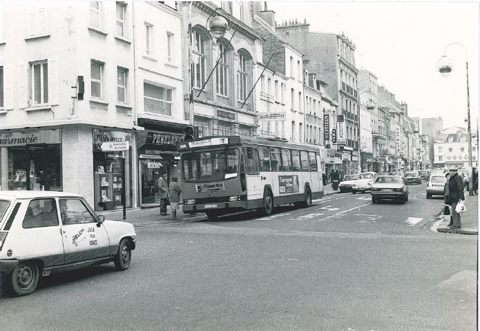 [ARCHIVES]
📅 Les années 80
📍 Rue Albert Mahieu
Savez-vous comment s'appelait le réseau Zéphir à cette époque ?
<a href="/leCotentin/">Agglomération du Cotentin</a> @CherbourgEnCot <a href="/CotentinUnique/">Cotentin Uniqueᅠᅠᅠᅠᅠᅠᅠᅠᅠᅠᅠᅠᅠᅠᅠᅠᅠᅠᅠᅠᅠᅠᅠᅠᅠᅠᅠᅠᅠ</a> <a href="/cestacherbourg/">C'est à Cherbourg</a>