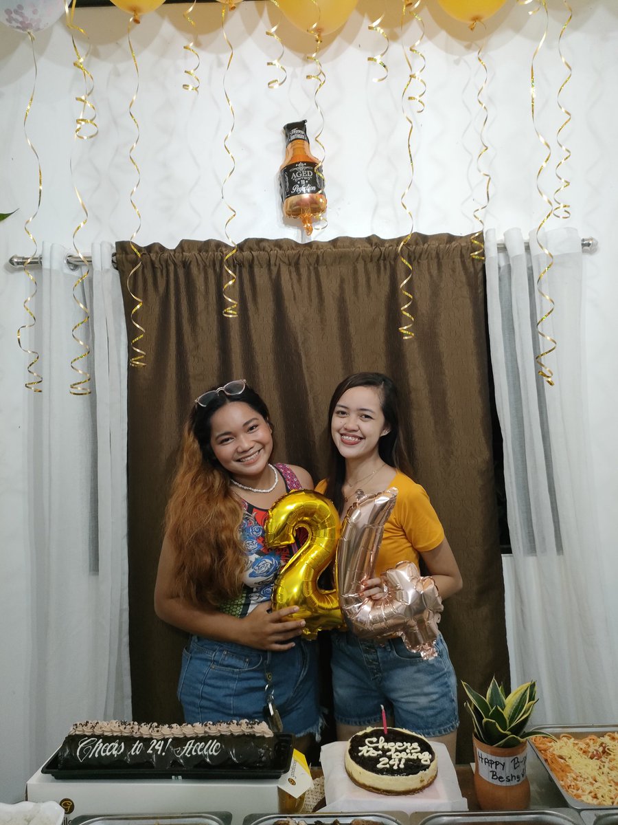 _kndria's tweet photo. cheers to being 24!! https://t.co/MRsRFuvnna