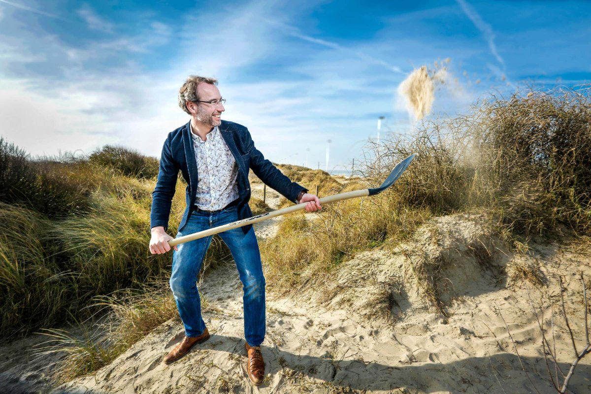 Kustbescherming: een klus voor de natuur zelf

Mooi artikel bij onderzoek van @PieterRauwoens van onze afdeling in <a href="/KULeuvenBrugge/">KU Leuven - Brugge</a> 

stories.kuleuven.cloud/nl/verhalen/ku…