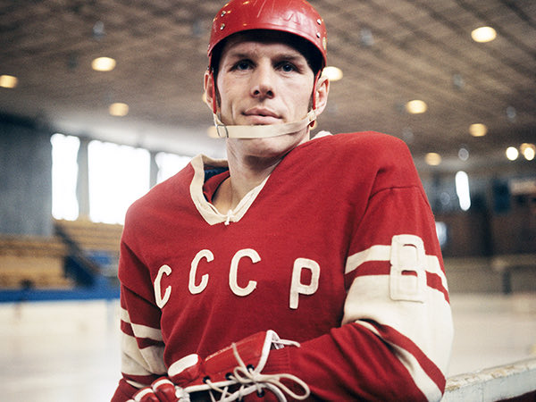 spartak_hc's tweet photo. Хоккейный клуб «Спартак» от имени миллионов болельщиков сердечно поздравляет замечательного нападающего с днём рождения. Желаем вам, уважаемый Вячеслав Иванович, крепкого здоровья, долгих лет жизни, счастья, успехов во всех начинаниях. https://t.co/Fbz3DXtw2s