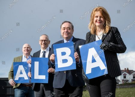 maliamum's tweet photo. #AlbaSeeingYou
#ListVoteALBA
#Supermajority 
#AlbaRising
#DontVoteGreens 
Don't gift your list votes to Unionists. They can't get seats without them. https://t.co/mm2chx3IX8