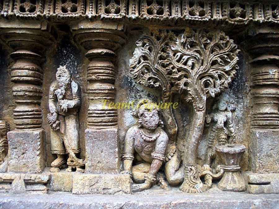 A  #story from Bhagavatham-  #Krishna's childhood leelasThis sculpture depicts Krishna leela that happened when he crawled around with Ural/mortar that was tied with rope on his waist. #Thread  - A panel from Sri Amruteshwara Temple , Amruthapura,Karnataka