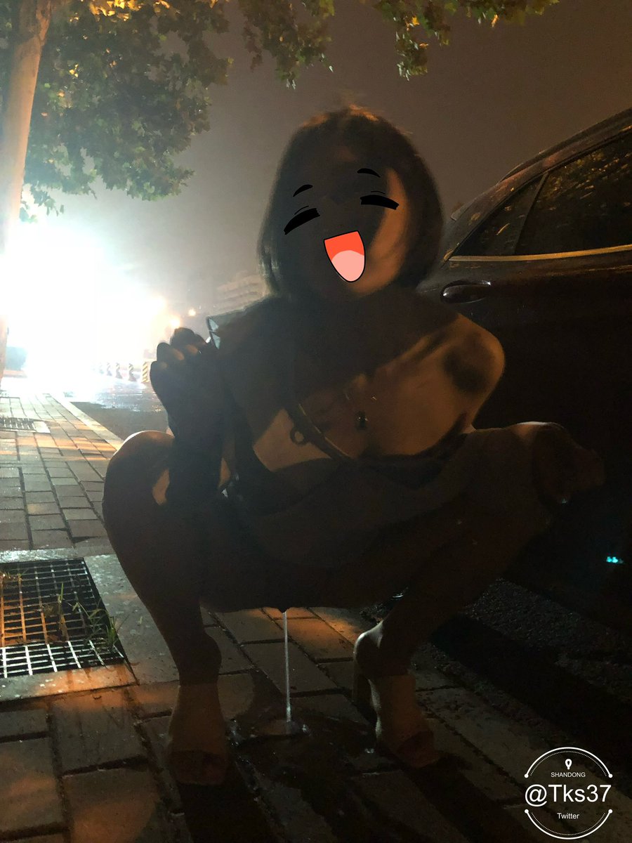 旧手机里的老照片，皮一下
晚安五月 https://t.co/EUdE2Pk5YE