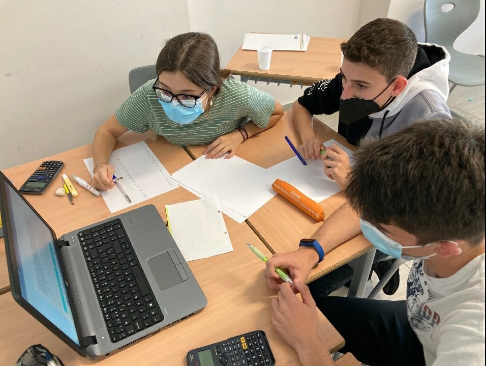 FEC Vedruna Pamplona (@vedrunapamplona) on Twitter photo 6️⃣ alumnos de 3° ESO y un objetivo: #OCJE2021 la única #olimpiada nacional que combina matemáticas🧮, tecnología🖥️, física🔭, química⚗️, biología🧬 y geología🏔️ <a href="/QuinteScience/">QuinteScience</a>
🔄 #AprendizajeActivo 6️⃣ alumnos de 3° ESO y un objetivo: #OCJE2021 la única #olimpiada nacional que combina matemáticas🧮, tecnología🖥️, física🔭, química⚗️, biología🧬 y geología🏔️ <a href="/QuinteScience/">QuinteScience</a>
🔄 #AprendizajeActivo