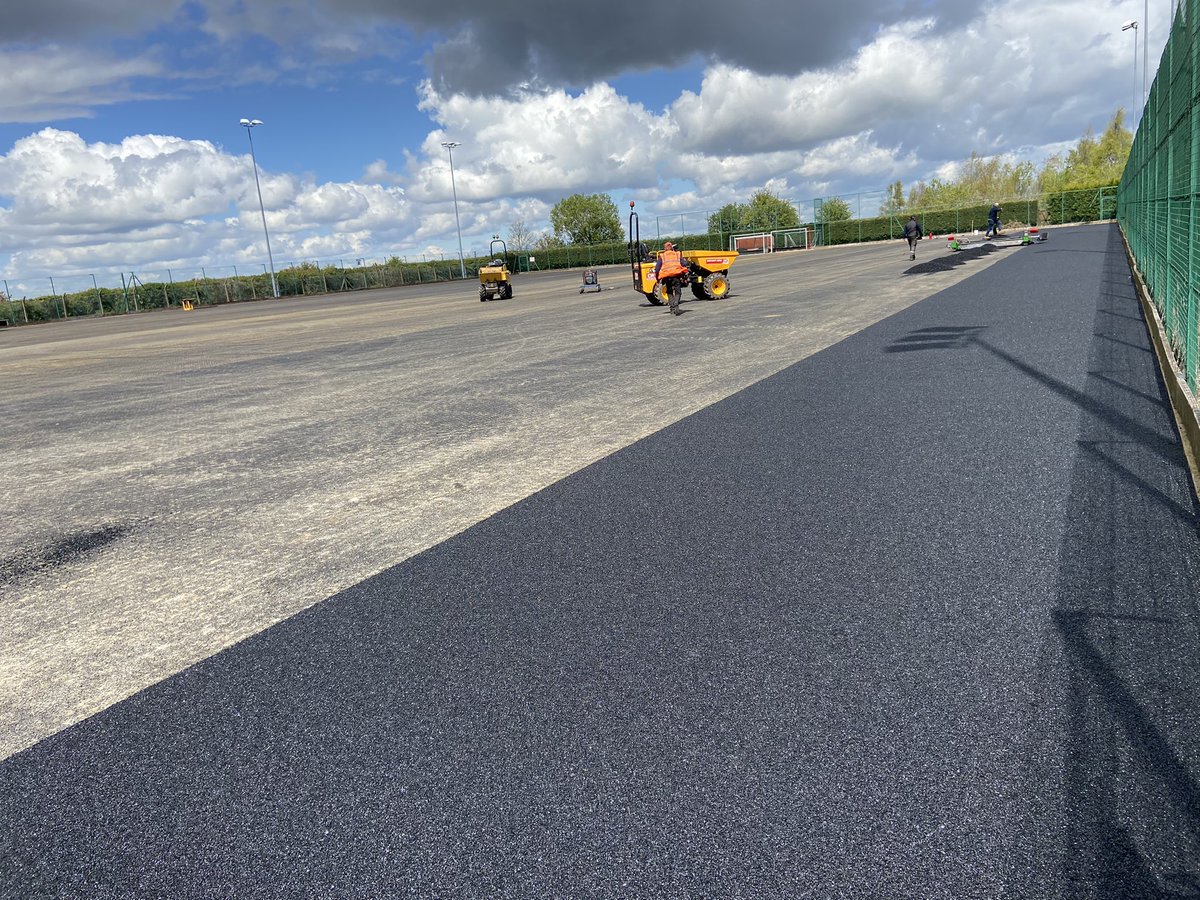 TelfordWrekinHC's tweet photo. New pitch update. 
Day 3  Old shockpad removed,  checking the base tarmac had no issues. Material turned up ready for laying the new shockpad starting today. They are mixed together and layed with a machine built for the task! #hockey #telfordandwrekinhc https://t.co/pkWQA6zzSW