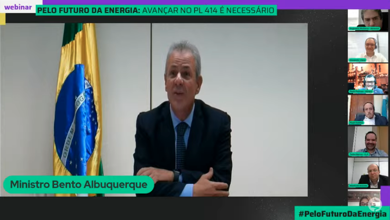 abrace_energia's tweet photo. 🔴Estamos AO VIVO #pelofuturodaenergia
Com @pauloganime @Minas_Energia @Tadeu__Barros @CLP_Brasil @paulojpedrosa @Abraceel1 @unidospelobra
Assista no link:
https://t.co/1L4Pbt7wpM https://t.co/JFXp3XijLF