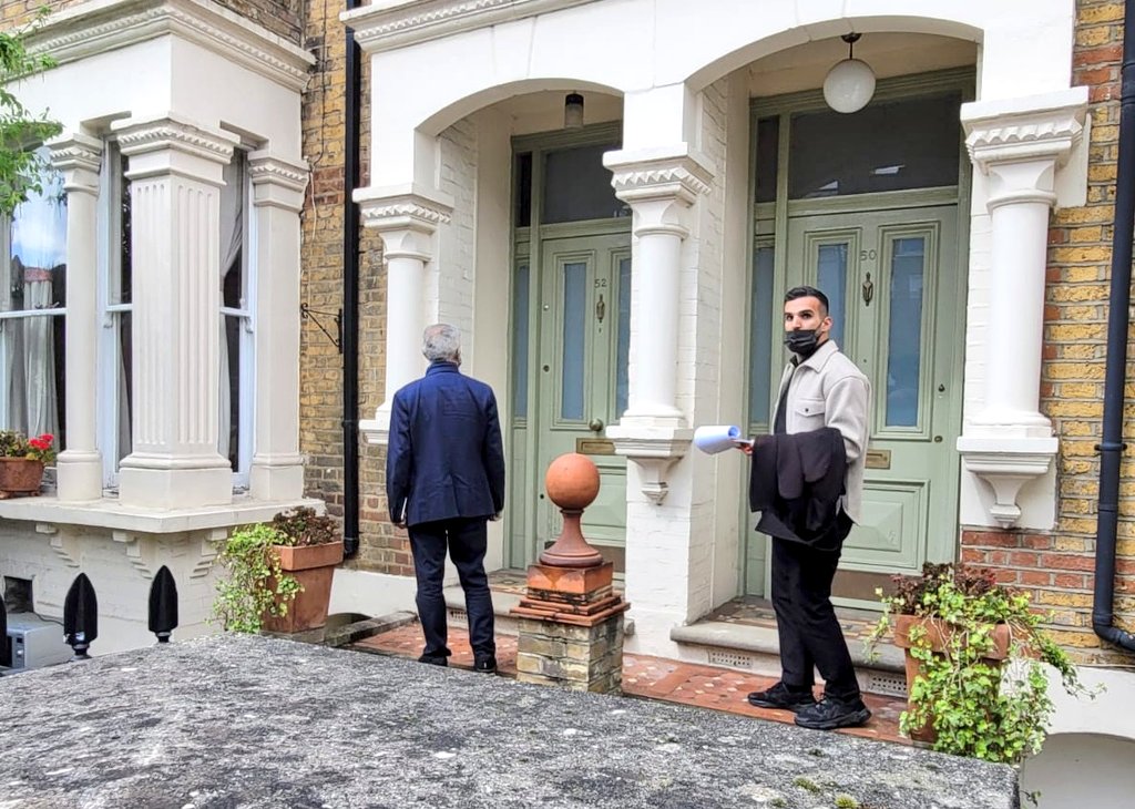 Strong support here in Hackney on the  #LabourDoorstep safely speaking to loca residents about our plans to build a better, brighter, more equal city.If you love London - vote for it. Every vote makes a difference!  #VoteLabour  #TeamKhan 