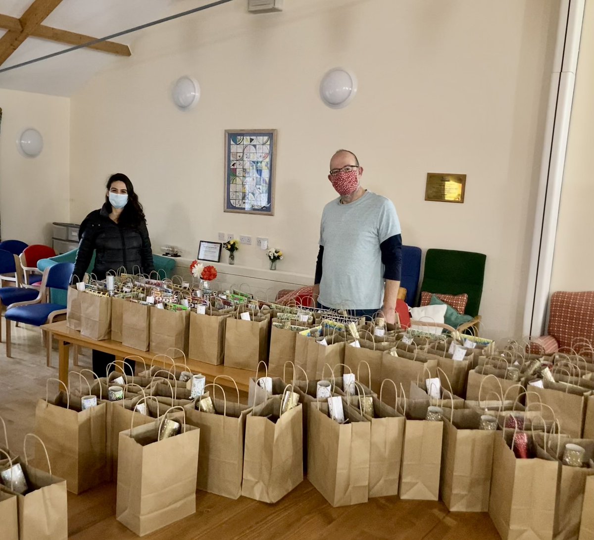 Beyond proud of our Leys labour team.

During the pandemic we have: 
🌹delivered food/ essentials 
🌹improved vaccine uptake/access inc for our migrants neighbours with no recourse to public funds
🌹helped residents with housing issues &amp;
🌹built the local anti racist movement.