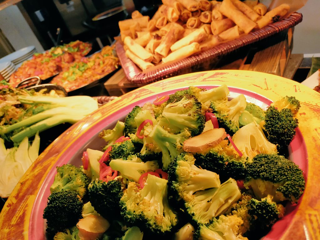 Andrew Smith (@andrews04369390) on Twitter photo Todays lunch service at Bede's <a href="/MarkGreenfiel12/">Mark Greenfield</a> <a href="/bedesnews/">Bede's Senior School</a> <a href="/BedesCatering/">Bede's Senior Catering</a> <a href="/ABundy/">Mr Bundy</a> <a href="/MarkAtk11580716/">Mark Atkinson</a> <a href="/DamianBlake4/">Damian Blake</a> <a href="/DanielCollier84/">Daniel Collier</a> <a href="/BedesHead/">Pete Goodyer</a> <a href="/rharte31/">Ronan Harte</a> @richardt123 Todays lunch service at Bede's <a href="/MarkGreenfiel12/">Mark Greenfield</a> <a href="/bedesnews/">Bede's Senior School</a> <a href="/BedesCatering/">Bede's Senior Catering</a> <a href="/ABundy/">Mr Bundy</a> <a href="/MarkAtk11580716/">Mark Atkinson</a> <a href="/DamianBlake4/">Damian Blake</a> <a href="/DanielCollier84/">Daniel Collier</a> <a href="/BedesHead/">Pete Goodyer</a> <a href="/rharte31/">Ronan Harte</a> @richardt123