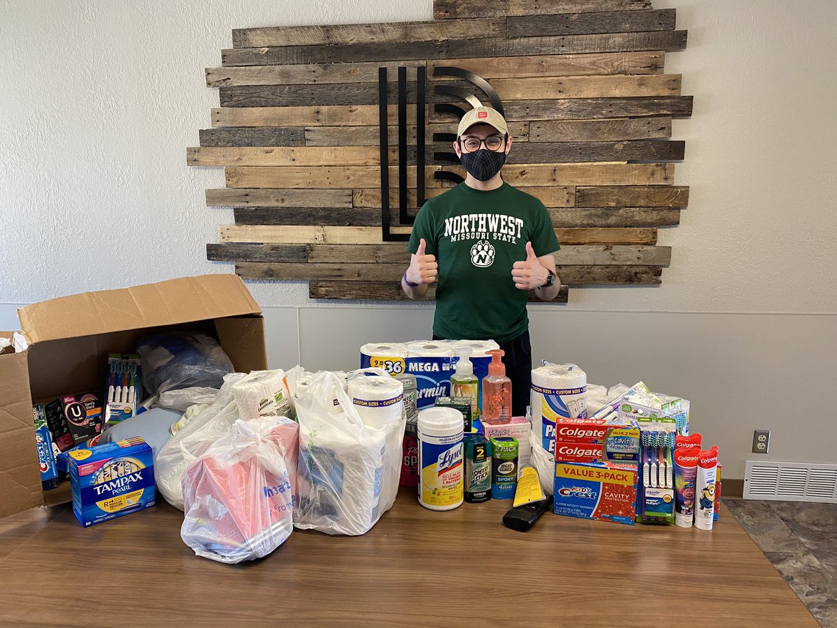 Check out this pile of hygiene items! We would like to thank <a href="/NW_IFC/">Northwest IFC</a> and @nw_Panhellenic for their donation. We will be passing these out to the families in our program during our fall back to school supply drive. 

Thank you for being a #DefenderOfPotential