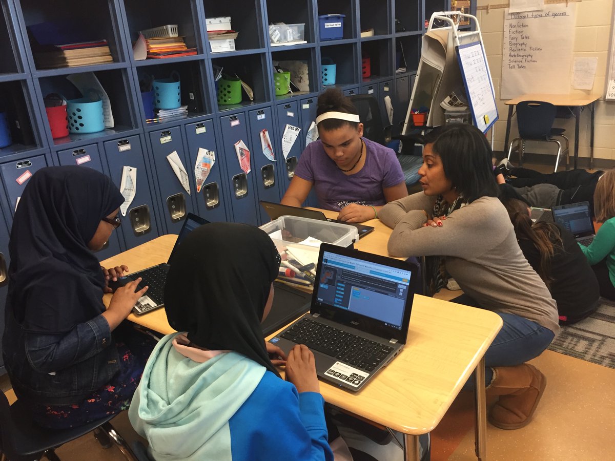 lisachambers's tweet image. S/O to all of our #E4Tech and #CutOut4CS teachers who are working to bring high-quality #CS experiences to our early learners! #TEACHERAppreciationWeek2021 #CSforAll @E4Tech_Teacher @techcorps_org @Connect2TLC